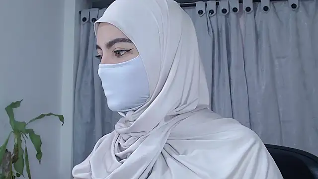 jade nassar online show from April 2026 10:04:01 PM