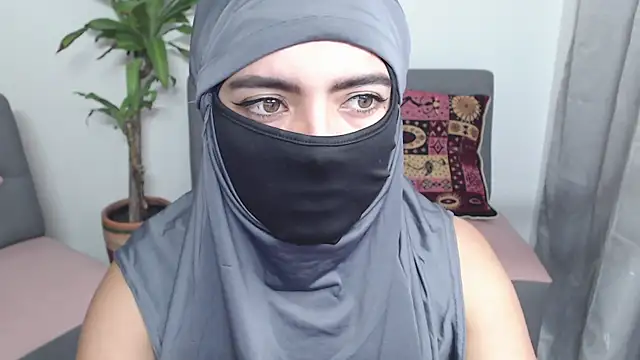 Snapshot of jade_nassar chatting on October 2025 11:38:02 PM jade nassar online show from October 2025 11:38:02 PM