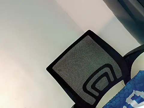 your hottest kim online show from February 2026 03:52:01 AM