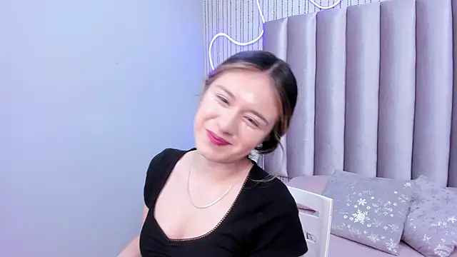 SamanthaPeachss online show from December 2025 12:15:02 PM