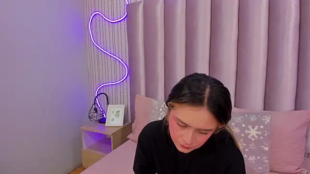 SamanthaPeachss online show from November 2025 12:19:02 PM