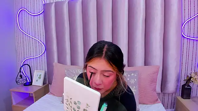 SamanthaPeachss online show from November 2025 11:59:02 AM