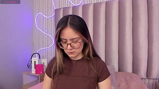 SamanthaPeachss online show from February 2026 11:04:02 AM