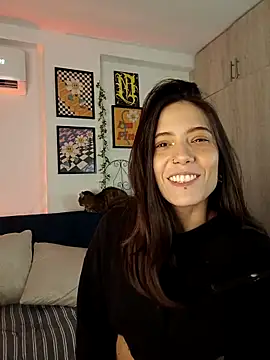 Snapshot of mishelkrave_ chatting on October 2025 01:40:02 AM mishelkrave  online show from October 2025 01:40:02 AM