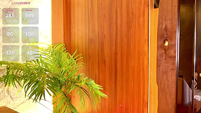 Katarina Rostova online show from December 2025 04:38:01 PM