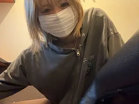 Snapshot of kabikabi_makaron chatting on June 2026 01:11:01 PM kabikabi makaron online show from June 2026 01:11:01 PM