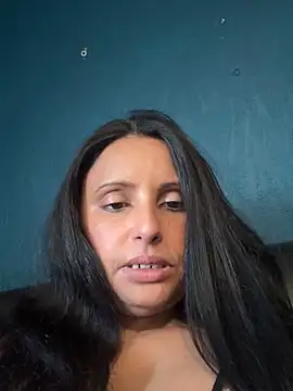 Angelaarayexx online show from May 2026 01:29:01 PM