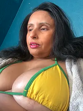 Angelaarayexx online show from November 2025 11:31:01 AM