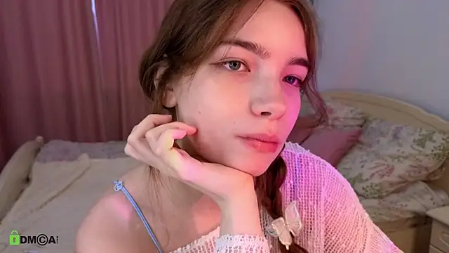 Evi Brook online show from April 2026 01:24:02 PM