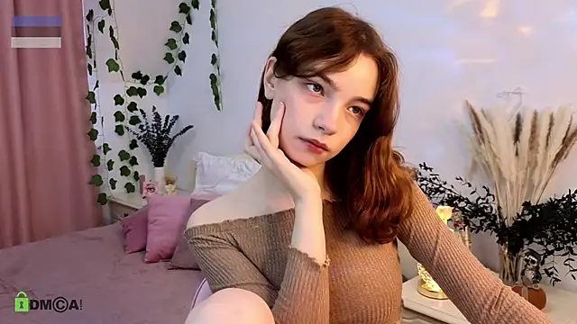 Snapshot of Evi_Brook chatting on November 2025 08:47:02 AM Evi Brook online show from November 2025 08:47:02 AM