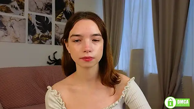 Snapshot of Evi_Brook chatting on November 2025 08:24:01 AM Evi Brook online show from November 2025 08:24:01 AM