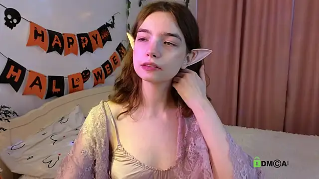 Snapshot of Evi_Brook chatting on October 2025 01:10:02 PM Evi Brook online show from October 2025 01:10:02 PM