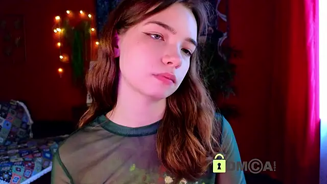 Snapshot of Evi_Brook chatting on June 2026 12:28:01 PM Evi Brook online show from June 2026 12:28:01 PM
