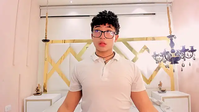 Valentin0 3 online show from October 2025 11:42:01 AM