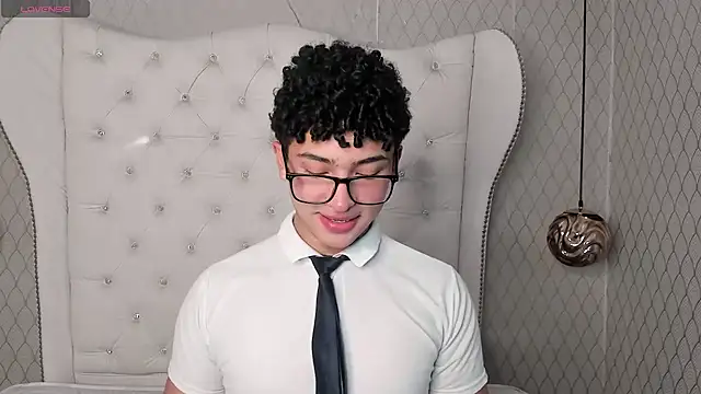 Valentin0 3 online show from November 2025 12:31:01 PM