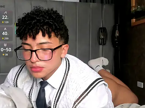 Valentin0 3 online show from November 2025 07:41:02 PM