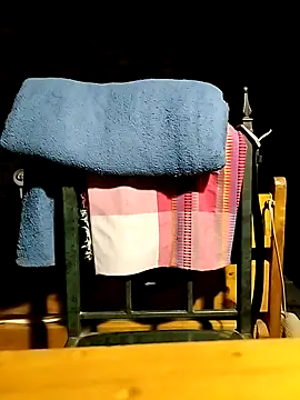 JohnnyTos online show from September 2025 06:39:02 PM