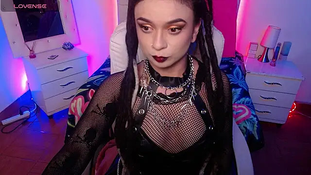 elapetitie online show from October 2025 05:39:02 AM