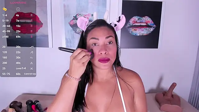 Snapshot of Monika-Ruiz chatting on February 2026 02:17:01 PM Monika-Ruiz online show from February 2026 02:17:01 PM