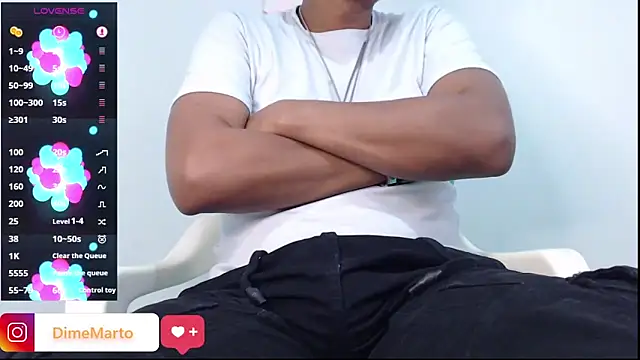 Snapshot of mike_black_22 chatting on June 2026 02:28:01 PM mike black 22 online show from June 2026 02:28:01 PM