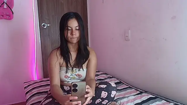 Snapshot of mady_gh chatting on July 2026 05:24:01 AM mady gh online show from July 2026 05:24:01 AM