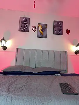 Samara Hadi  online show from February 2026 09:56:02 PM