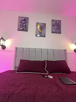 Samara Hadi  online show from February 2026 07:14:01 PM