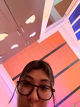 Snapshot of emilysofiia chatting on October 2025 08:54:01 PM emilysofiia online show from October 2025 08:54:01 PM