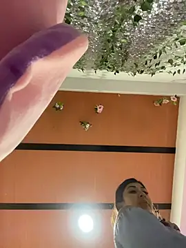 emilysofiia online show from October 2025 11:11:01 PM