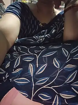 Snapshot of indianhotwife639 chatting on May 2026 01:30:01 PM indianhotwife639 online show from May 2026 01:30:01 PM