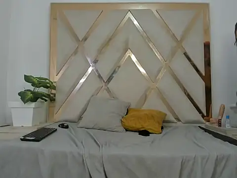 Snapshot of arielasm chatting on October 2025 12:59:02 PM arielasm online show from October 2025 12:59:02 PM