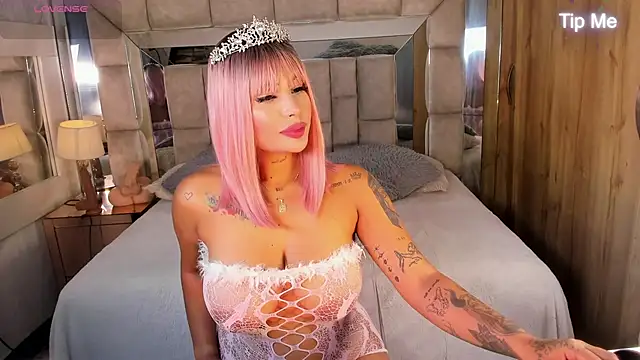 Snapshot of MaddyGray_ chatting on October 2025 06:21:01 PM MaddyGray online show from October 2025 06:21:01 PM