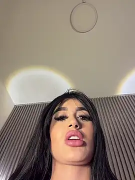 MaddyGray  online show from March 2026 06:25:01 PM