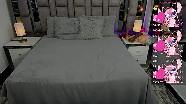 Snapshot of MaddyGray_ chatting on November 2025 07:07:01 PM MaddyGray online show from November 2025 07:07:01 PM