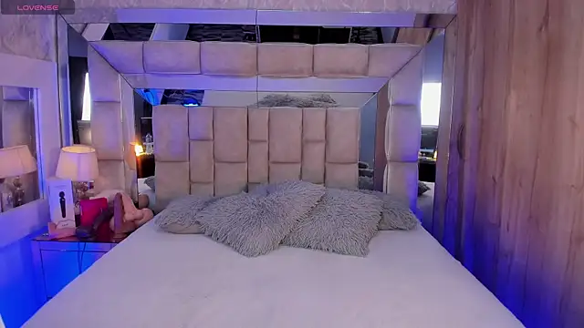 Snapshot of MaddyGray_ chatting on November 2025 07:08:02 PM MaddyGray online show from November 2025 07:08:02 PM