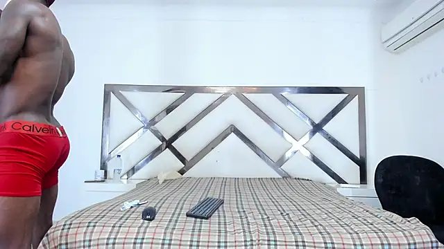 LadyandMaverick online show from October 2025 04:13:01 AM