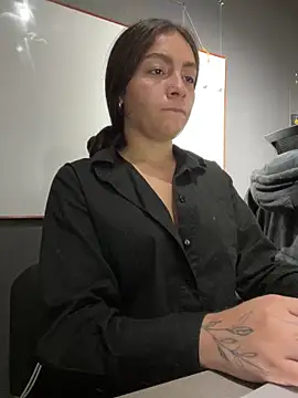 Snapshot of Alyha_Cortes chatting on September 2025 01:33:01 PM Alyha Cortes online show from September 2025 01:33:01 PM