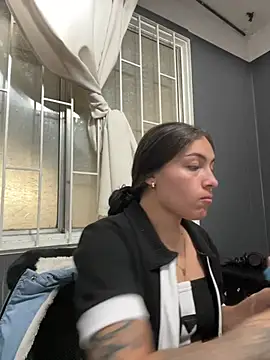 Alyha Cortes online show from February 2026 01:17:01 PM