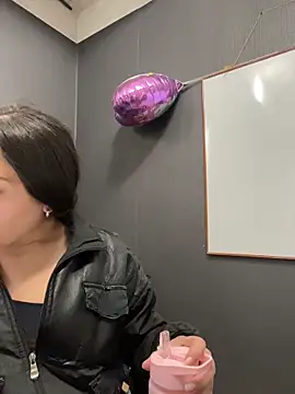 Alyha Cortes online show from February 2026 01:19:01 PM