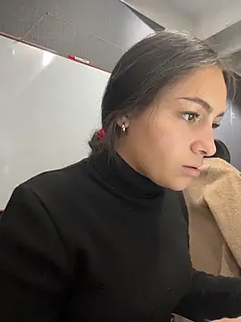 Alyha Cortes online show from February 2026 01:54:02 PM