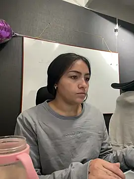 Alyha Cortes online show from February 2026 01:32:01 PM