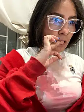 Alyha Cortes online show from November 2025 12:36:01 AM