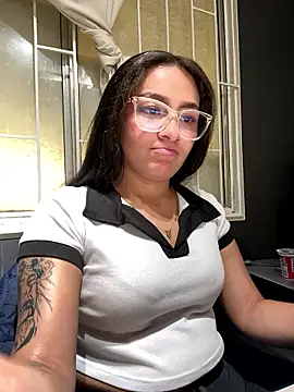 Alyha Cortes online show from January 2026 05:27:02 PM