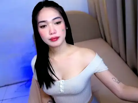 Snapshot of Madmoisellex chatting on May 2026 07:45:02 PM Madmoisellex online show from May 2026 07:45:02 PM