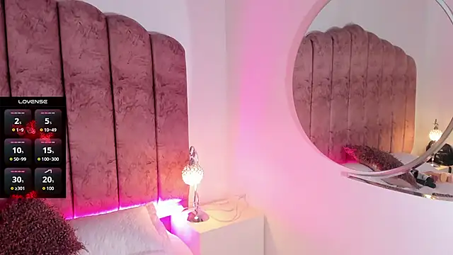 Snapshot of ValeskaZuev1 chatting on September 2025 07:10:02 PM ValeskaZuev1 online show from September 2025 07:10:02 PM