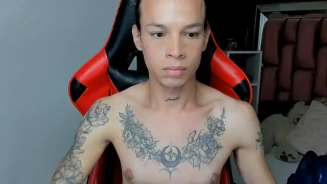 Snapshot of sara_slut21 chatting on March 2025 12:19:01 AM sara slut21 online show from March 2025 12:19:01 AM