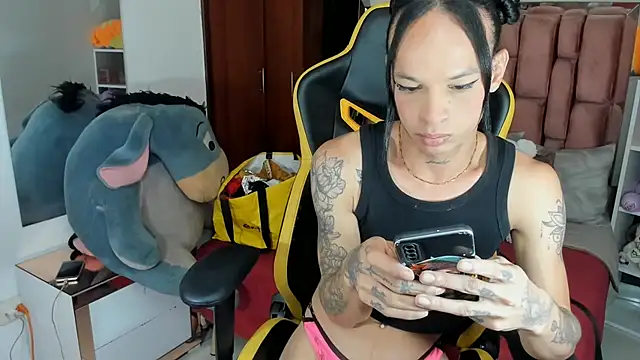 sara slut21 online show from November 2025 05:35:01 PM