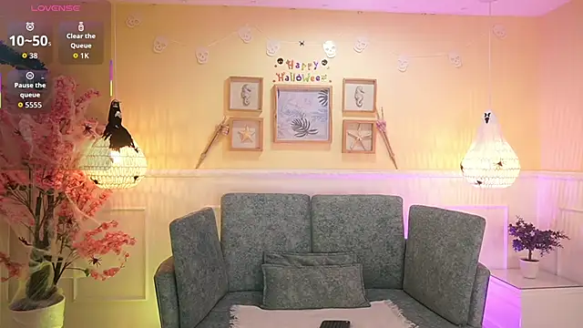 Snapshot of LoonaNyx chatting on October 2025 11:42:01 AM LoonaNyx online show from October 2025 11:42:01 AM