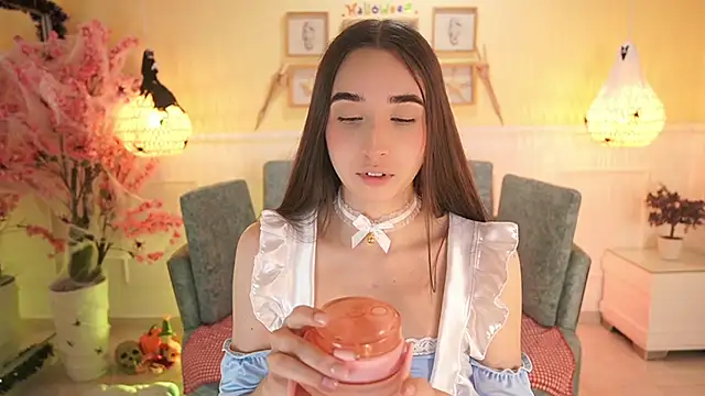 Snapshot of LoonaNyx chatting on October 2025 11:51:02 AM LoonaNyx online show from October 2025 11:51:02 AM