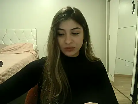 Snapshot of Becca_B chatting on May 2026 03:12:02 AM Becca B online show from May 2026 03:12:02 AM